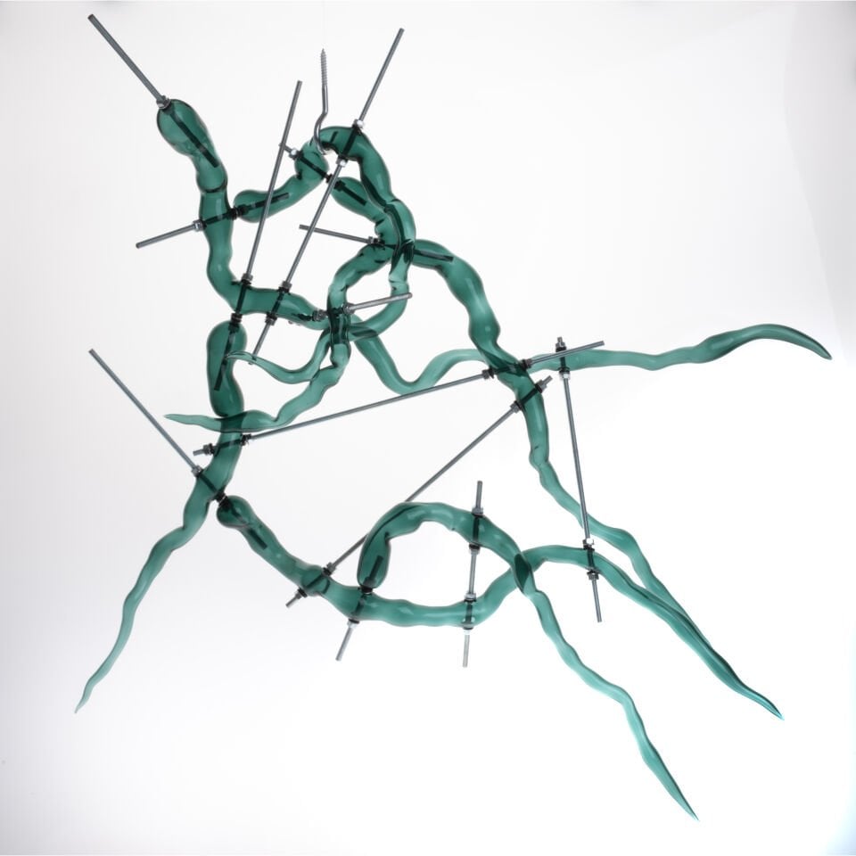 Yeraltı Eskizleri, 2025, cam, tij çubuğu, somun, Üfleme Tekniği, 80 x 60 x 25 cm.