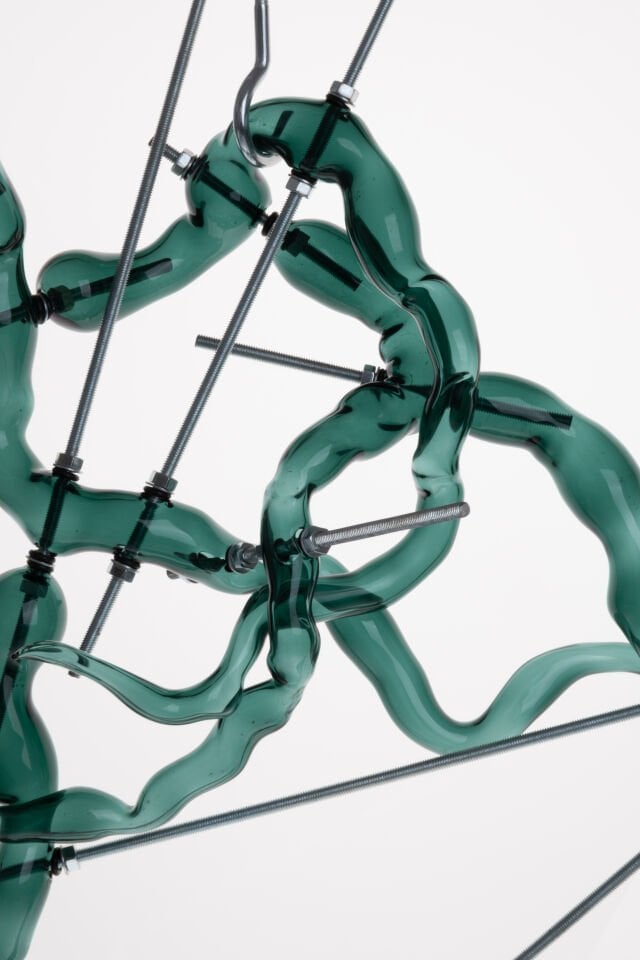 Yeraltı Eskizleri, 2025, cam, tij çubuğu, somun, Üfleme Tekniği, 80 x 60 x 25 cm.